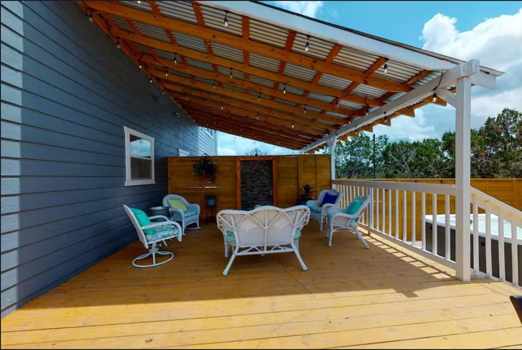 Blue Oasis In The Hill Country Hotel Kerrville Exterior foto